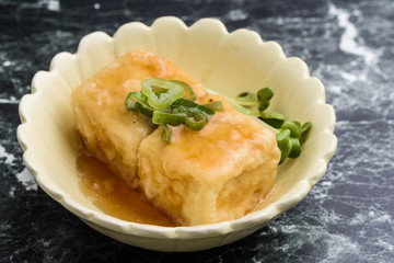 とうふ料理　揚げ豆腐