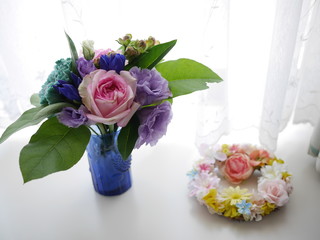 窓辺の花飾り