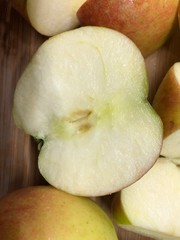 fresh apples on a wooden table