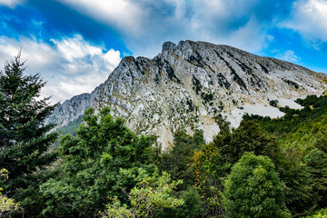 Parajes durante la subida al monte Ezkaurre/Ezcaurre situado entre navarra y huesca