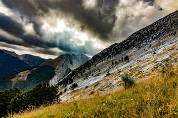 Parajes durante la subida al monte Ezkaurre/Ezcaurre situado entre navarra y huesca