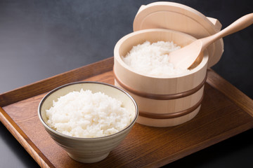 白米とおひつ