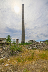 Obraz premium Building of an industrial complex in degradation