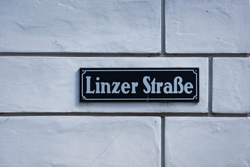 Straßenschild Linzer Straße