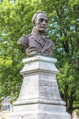 Obraz premium Bust of General Isaac Brock courthouse Brockville Ontario Canada