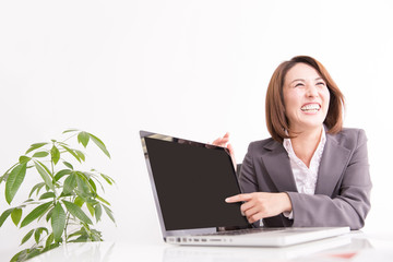 プレゼンするOL