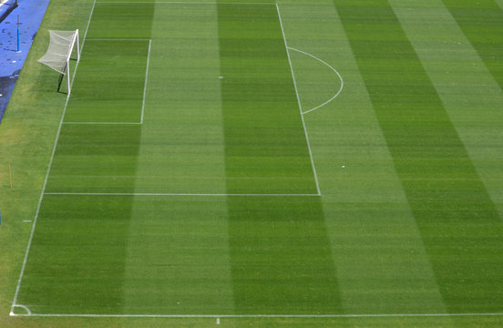 imagem interna de um campo de futebol profisional. Campeonato europeu de futebol. 