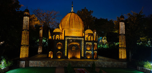 Taj mahal at night