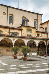 Fototapeta na wymiar Chiostri dei Morti, Florence, Italy