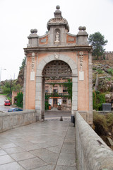 Fototapeta na wymiar トレドの城門