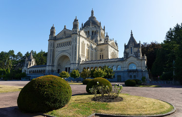 Fototapeta na wymiar The famous basilica of St. Therese of Lisieux in Normandy, France.