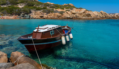 Obraz premium kleines Fischerboot in Sardinien