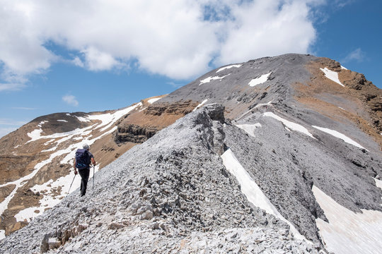route of ascent to the Taillon, 3144 meters, French Pyrenees, France