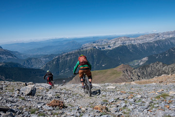 Obraz premium Helibike, Punta Suelza, 2972 metros, Huesca, Spain