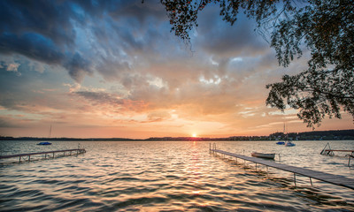 Sonnenuntergang mit Steg