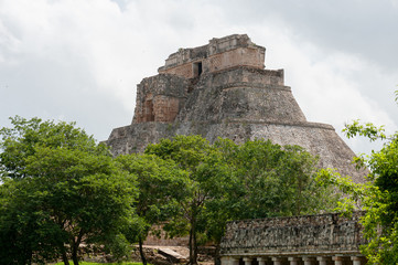 Fototapeta na wymiar Uxmal an Mayan arqueological zone at Yucatan, Mexico.