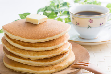 ホットケーキとコーヒー