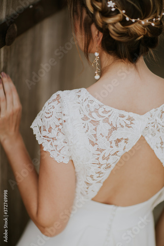 Mariee de dos Clearance