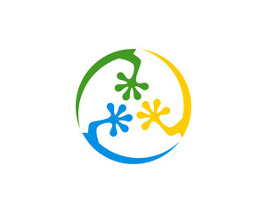 Three gecko hand forming a circle shape