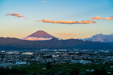 赤富士と小田原市