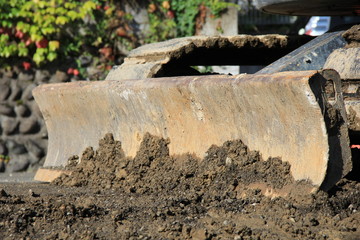 重機の排土板