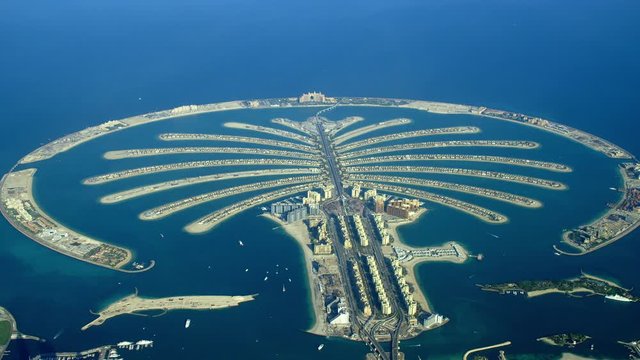 A scenic beauty of the man-made phenomenon the Palm Jumeirah in all its glory, Aerial, 6-axis stabilized gimbal, Shotover F1, 8K.