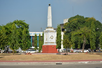 Obraz premium Anda circle monument tower in Manila, Philippines