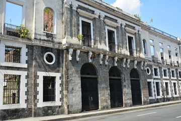 Fototapeta na wymiar Aduana (customs house) abandoned building facade at Intramuros in Manila, Philippines