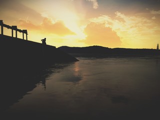 Fototapeta premium fishing at sunset