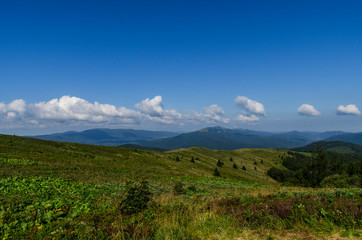 Fototapeta na wymiar Bieszczady panorama z połoniny 