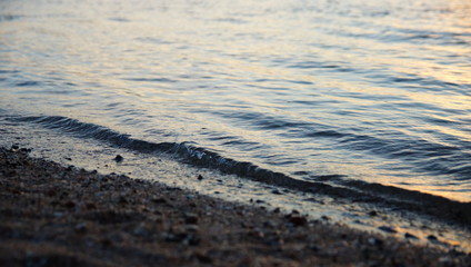 Vagues s'échouant sur la plage