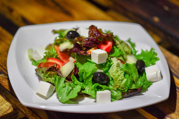 salad, food, lettuce, healthy, vegetable, plate, tomato, cheese, meal, appetizer, dinner, green, fresh, vegetables, vegetarian, dish, lunch, diet, greek, delicious, onion, tomatoes, gourmet, olives, r