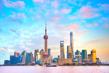 Naklejka premium Shanghai skyline at sunset. China