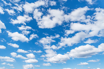 Fototapeta na wymiar Amazing cloudscape on the sky at day time.