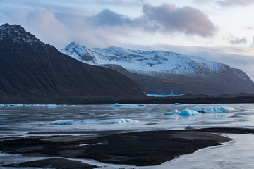 アイスランド　ヴァトナヨークトル氷河