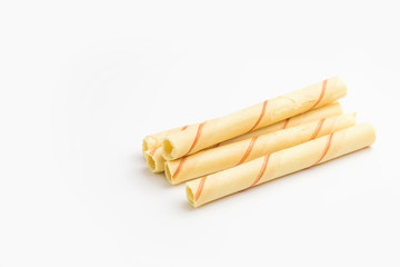 Use milk, flour and other ingredients to make delicious omelets