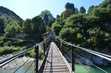 Clanezzo, Antico Porto Fluviale e Passerella sul fiume brembo, in val brembana, Bergamo, Lombardia, Italia