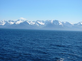 Fototapeta na wymiar Alaska's Inside Passage Cruising Views