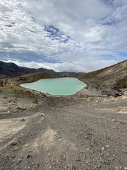 Lac volcanique du parc Tongariro, Nouvelle Zélande