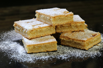 Shortbread Lemon Pie