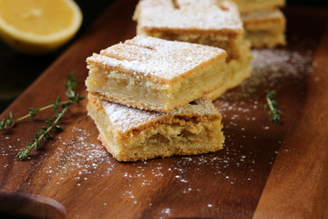 Shortbread Lemon Pie