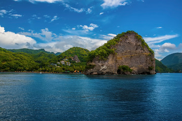 Obraz premium A view towards the headland of Soufriere Bay, St Lucia
