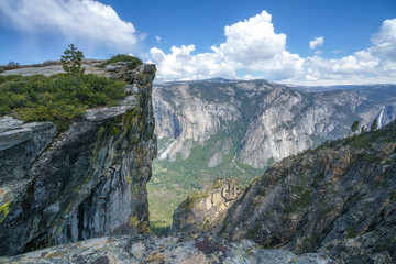 hiking the pohono trail to the taft point, yosemite national park, usa