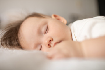 Obraz na płótnie Canvas Baby sleeping in crib 