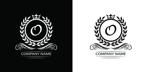 Obraz premium Letter O laurel wreath template logo Luxury letter with crown. Monogram alphabet . Beautiful royal initials letter. 