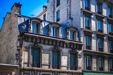 facade of the old house in paris