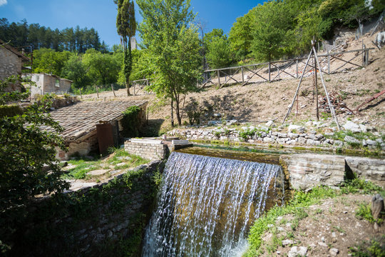 Rasiglia con le sue cascate, provincia di Perugia, Umbria