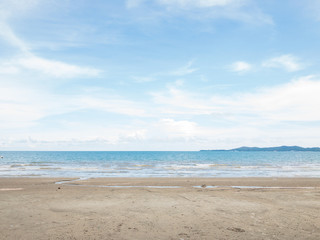 Sandy beaches and seas with soft white clouds, blue skies, Thailand's summer beaches.