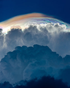 Iridescents clouds in the sky 3
