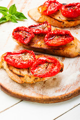 Bruschetta with sun dried tomatoes
